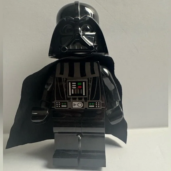 LEGO Star Wars Darth Vader Flashlight with light-up feet(batteries not included) - Picture 7 of 10
